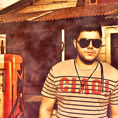 دانلود آهنگ دوست دارم